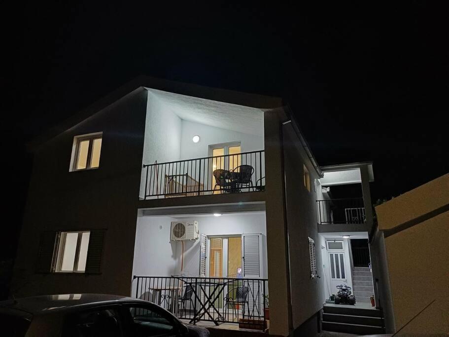 Apartmán Cozy, Fully Equipped, Free Parking&Wifi, Quiet, 2Bd Podgorica Exteriér fotografie