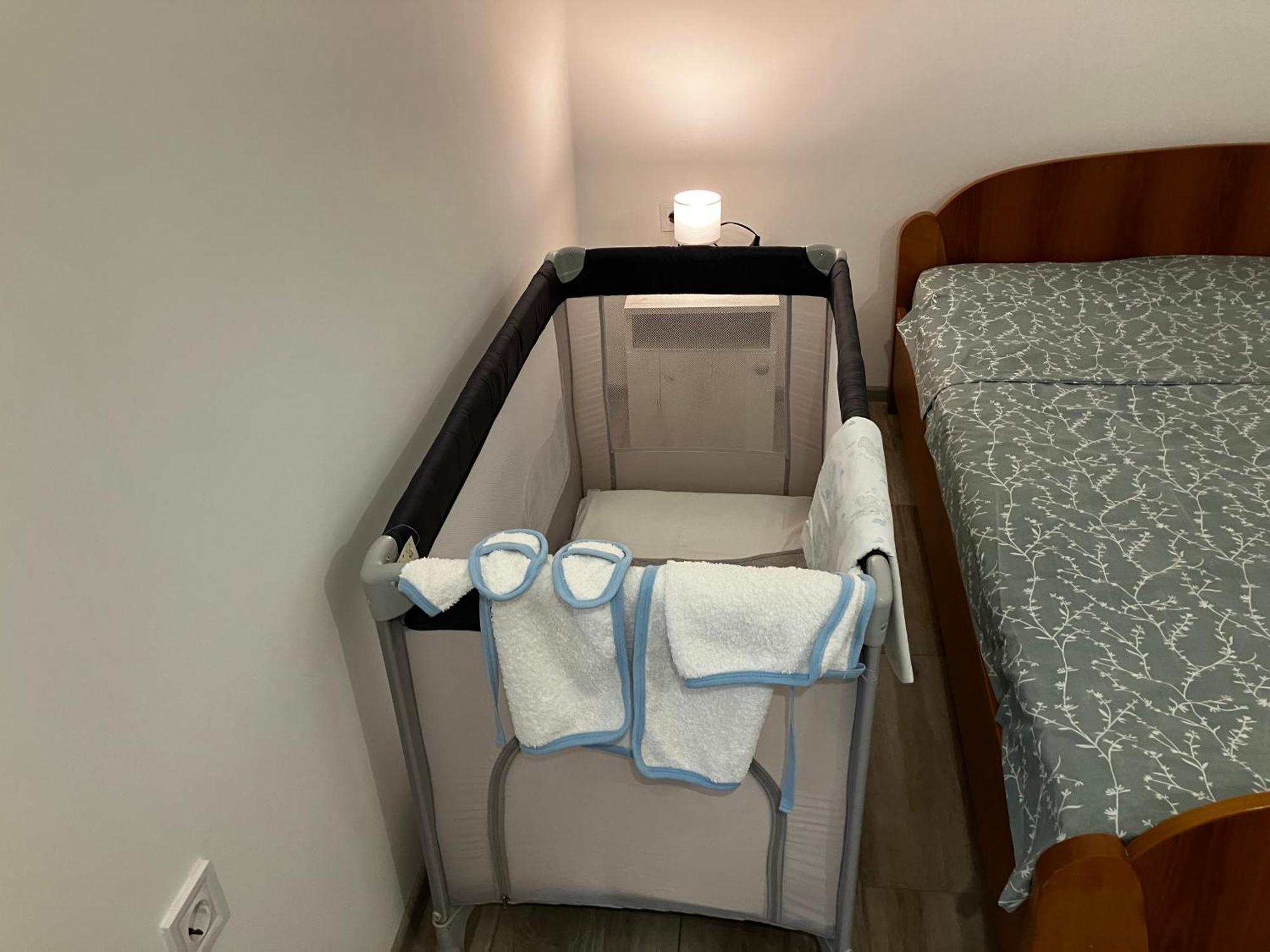 Apartmán Cozy, Fully Equipped, Free Parking&Wifi, Quiet, 2Bd Podgorica Exteriér fotografie