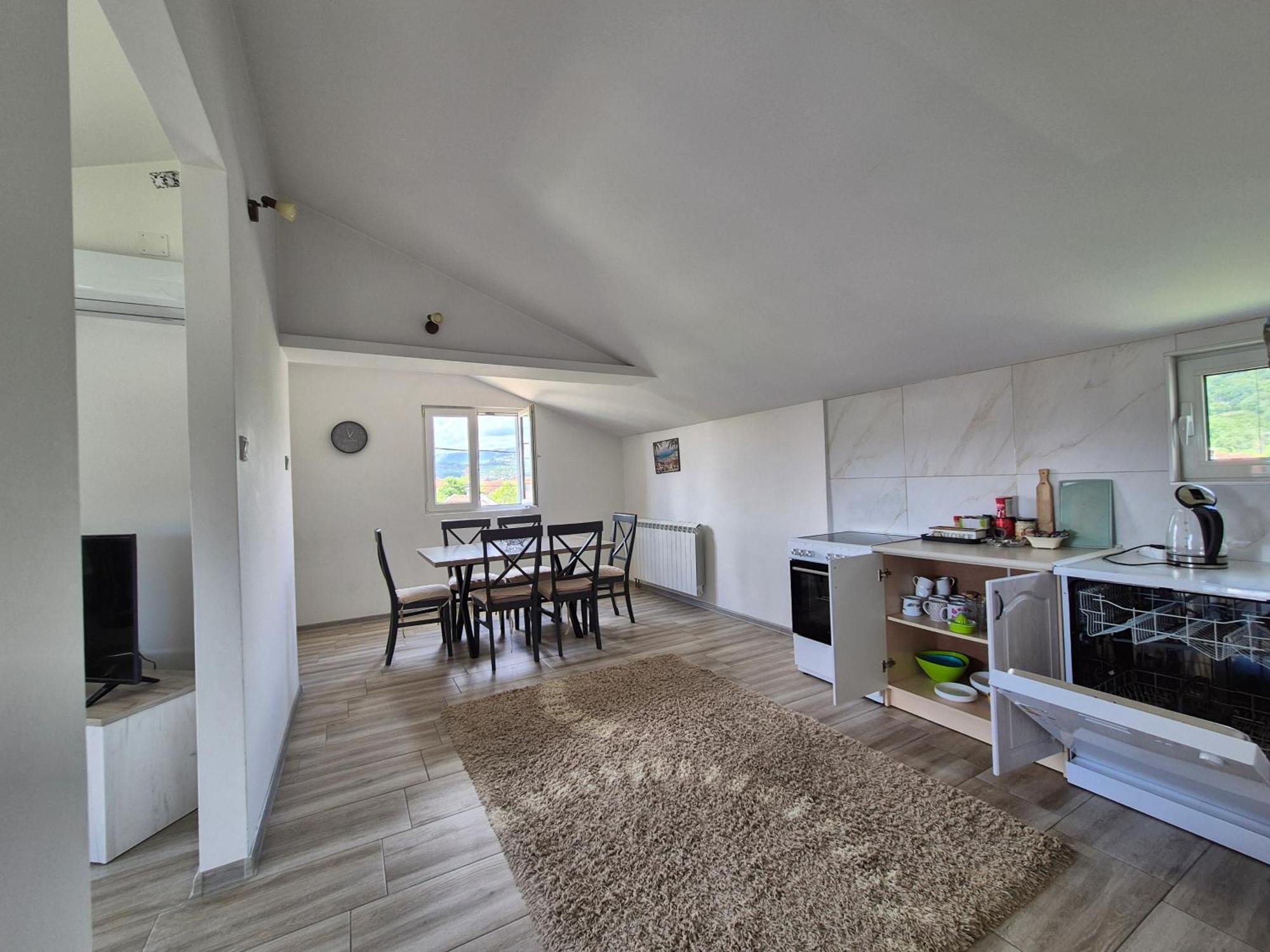 Apartmán Cozy, Fully Equipped, Free Parking&Wifi, Quiet, 2Bd Podgorica Exteriér fotografie