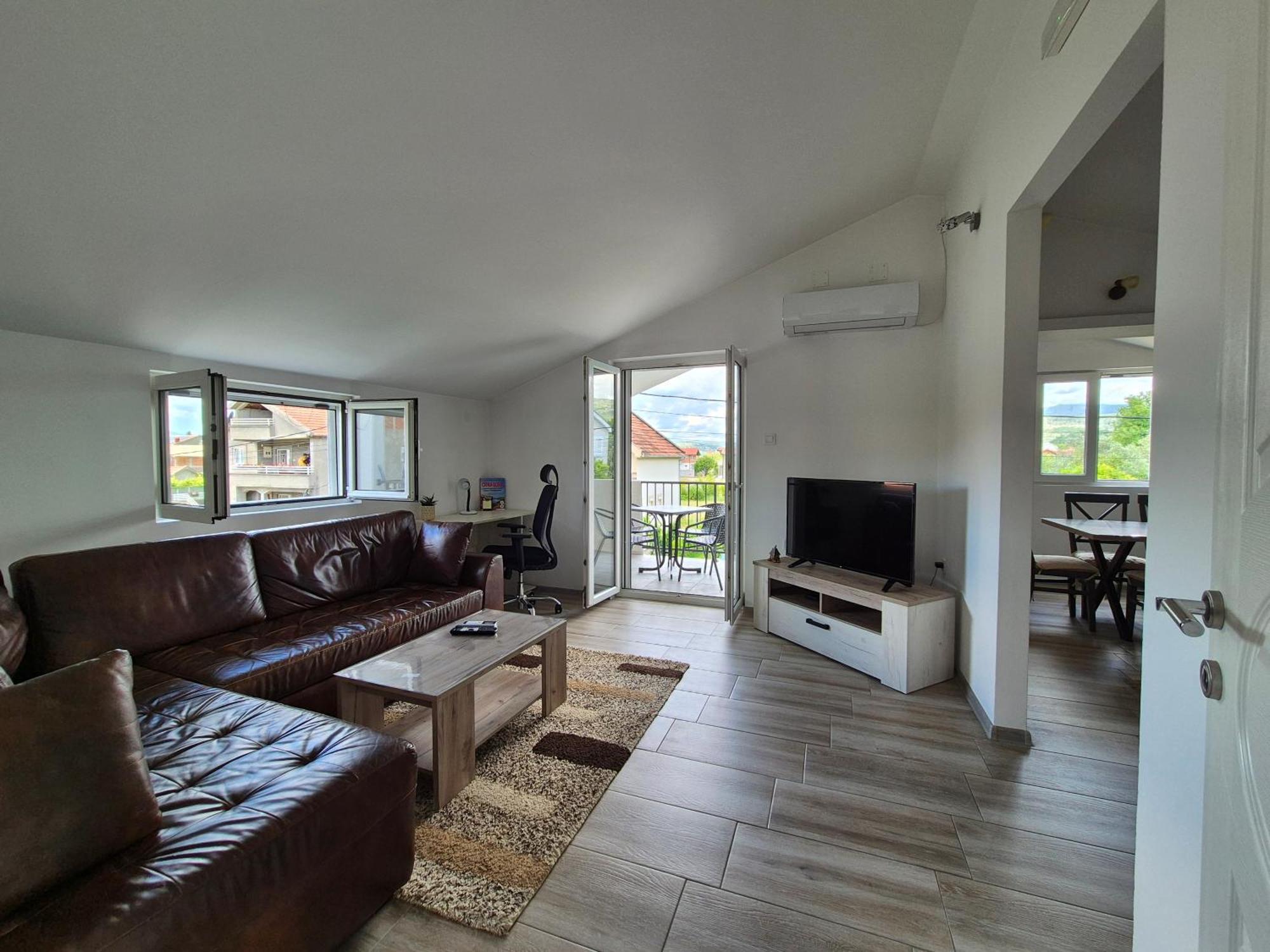 Apartmán Cozy, Fully Equipped, Free Parking&Wifi, Quiet, 2Bd Podgorica Exteriér fotografie